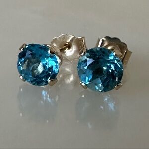 14k Solid Gold Blue Topaz Stud Earrings